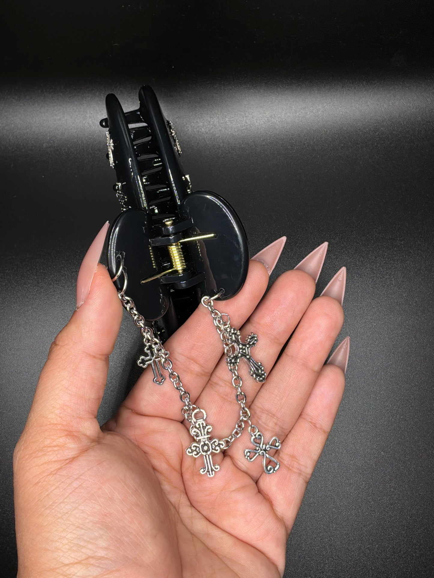 Charm chain Claw clip