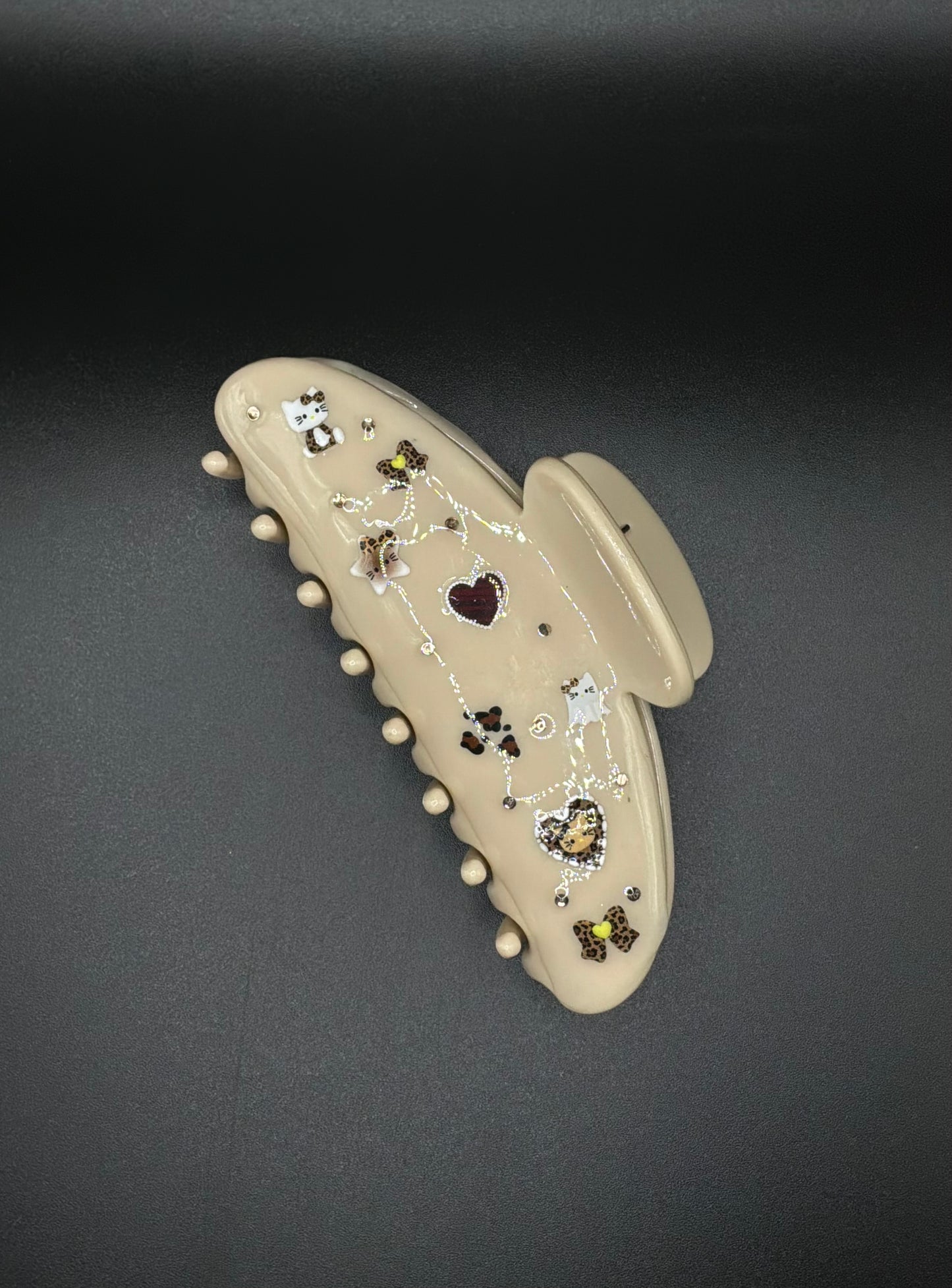 Kitty Claw clip