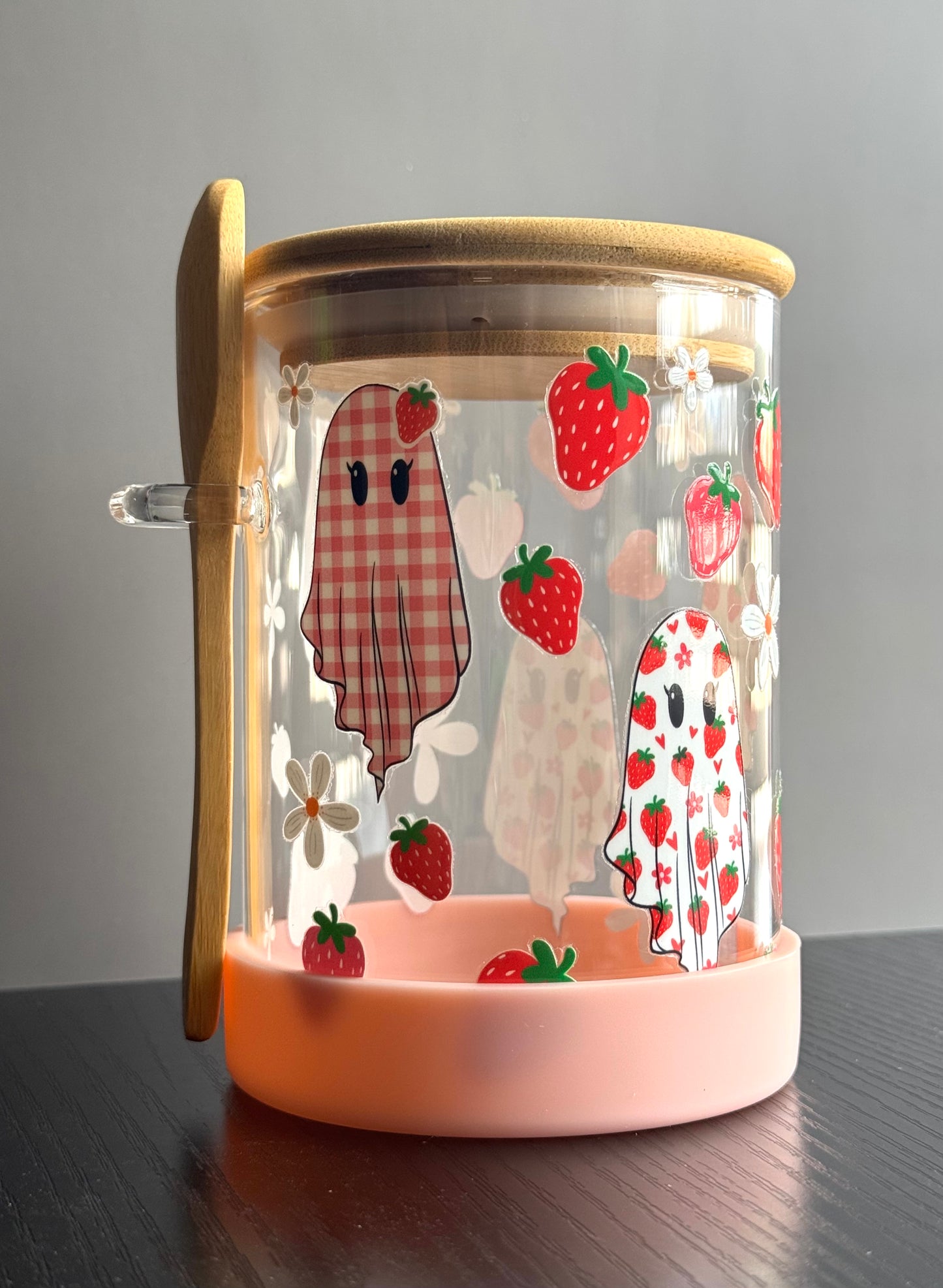 Overnight Oats Jar Strawberry Ghosts