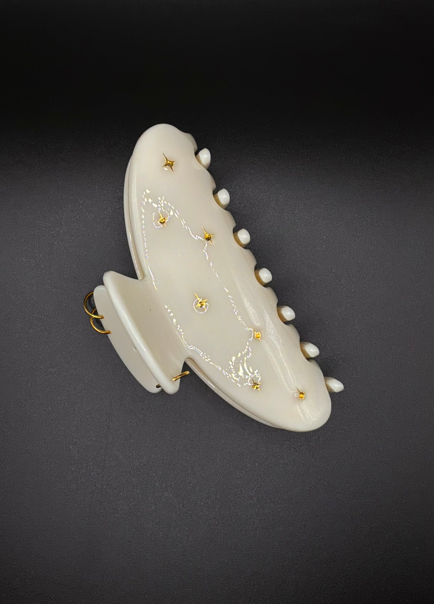 Gold Sparkles Claw clip