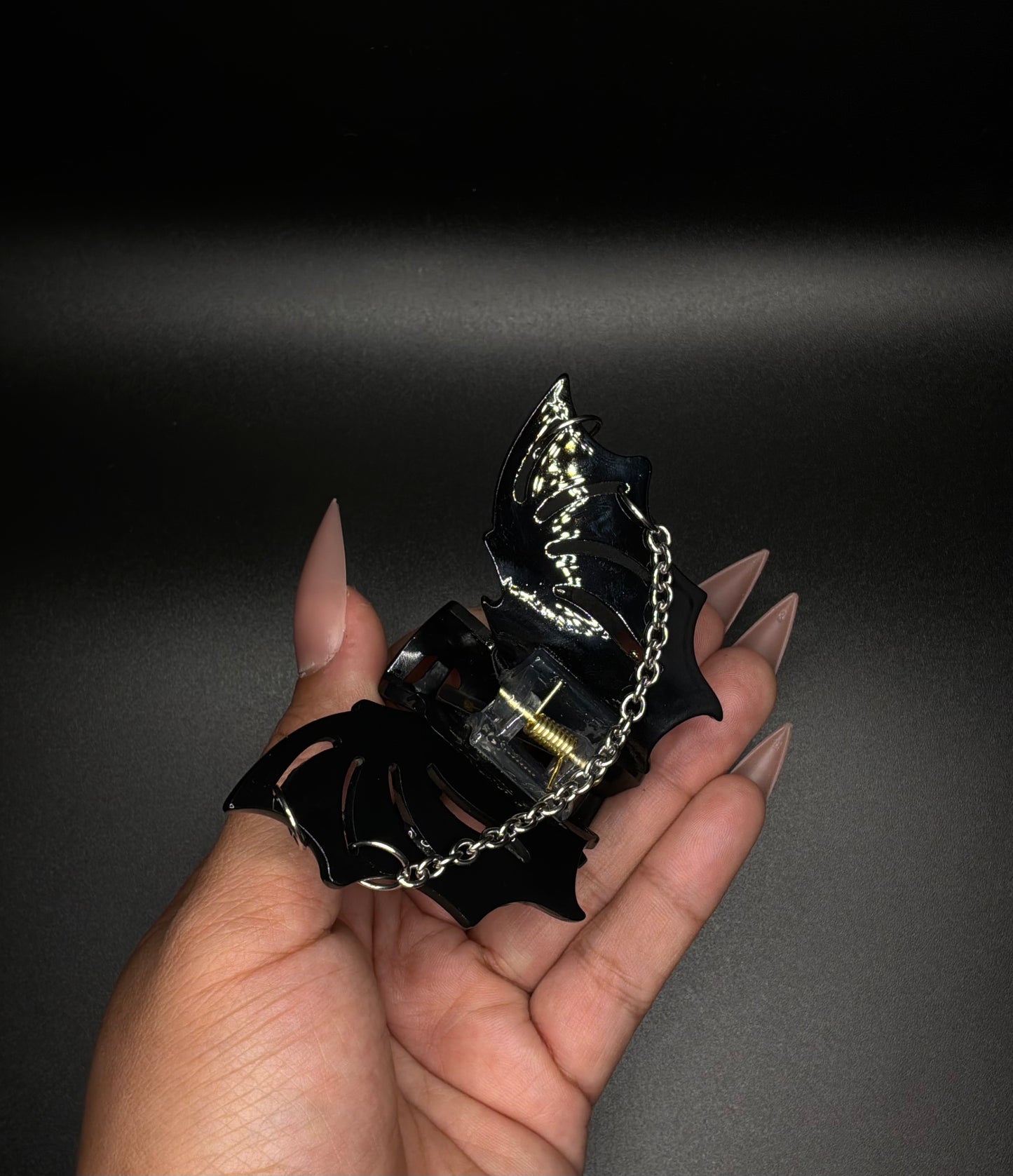 Bat Claw clip Crosses/back chain