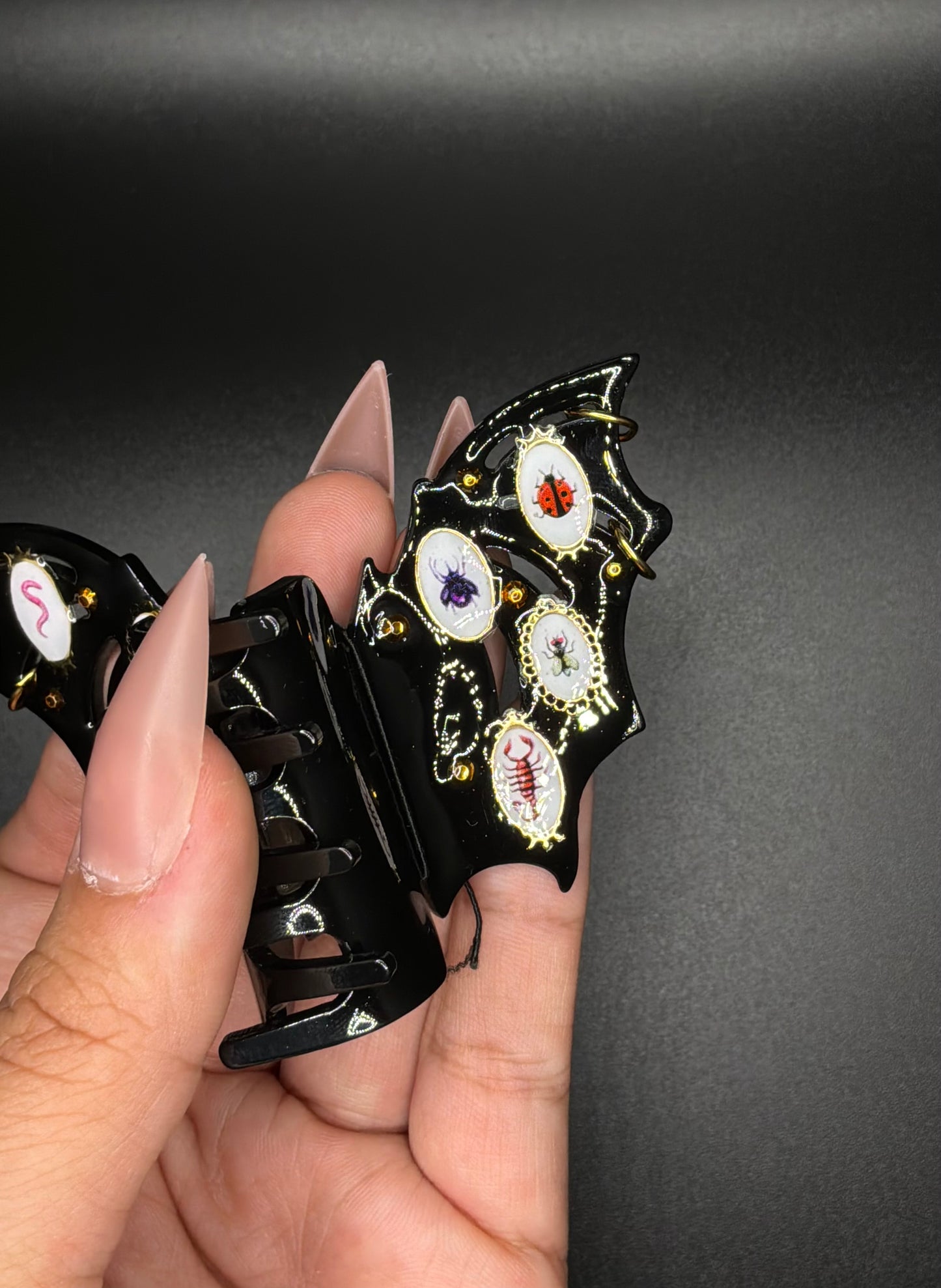 Bat Claw clip Gold/bugs